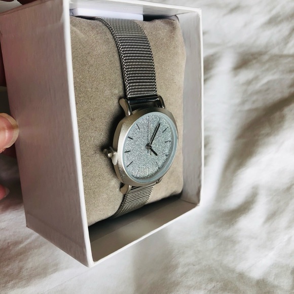 ICING  Silver watch. OS - Picture 2 of 6